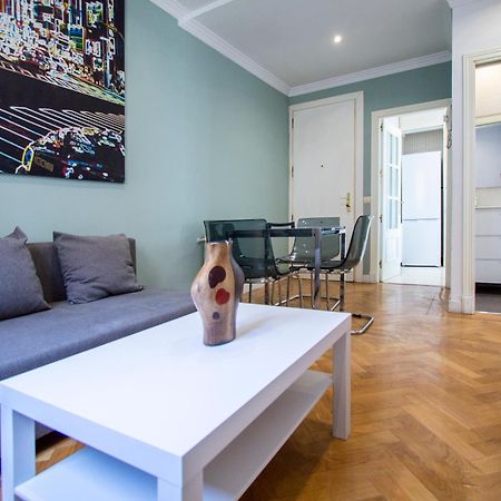Apartamentos Dali Madrid Buitenkant foto