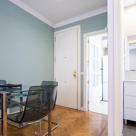 Apartamentos Dali Madrid Buitenkant foto