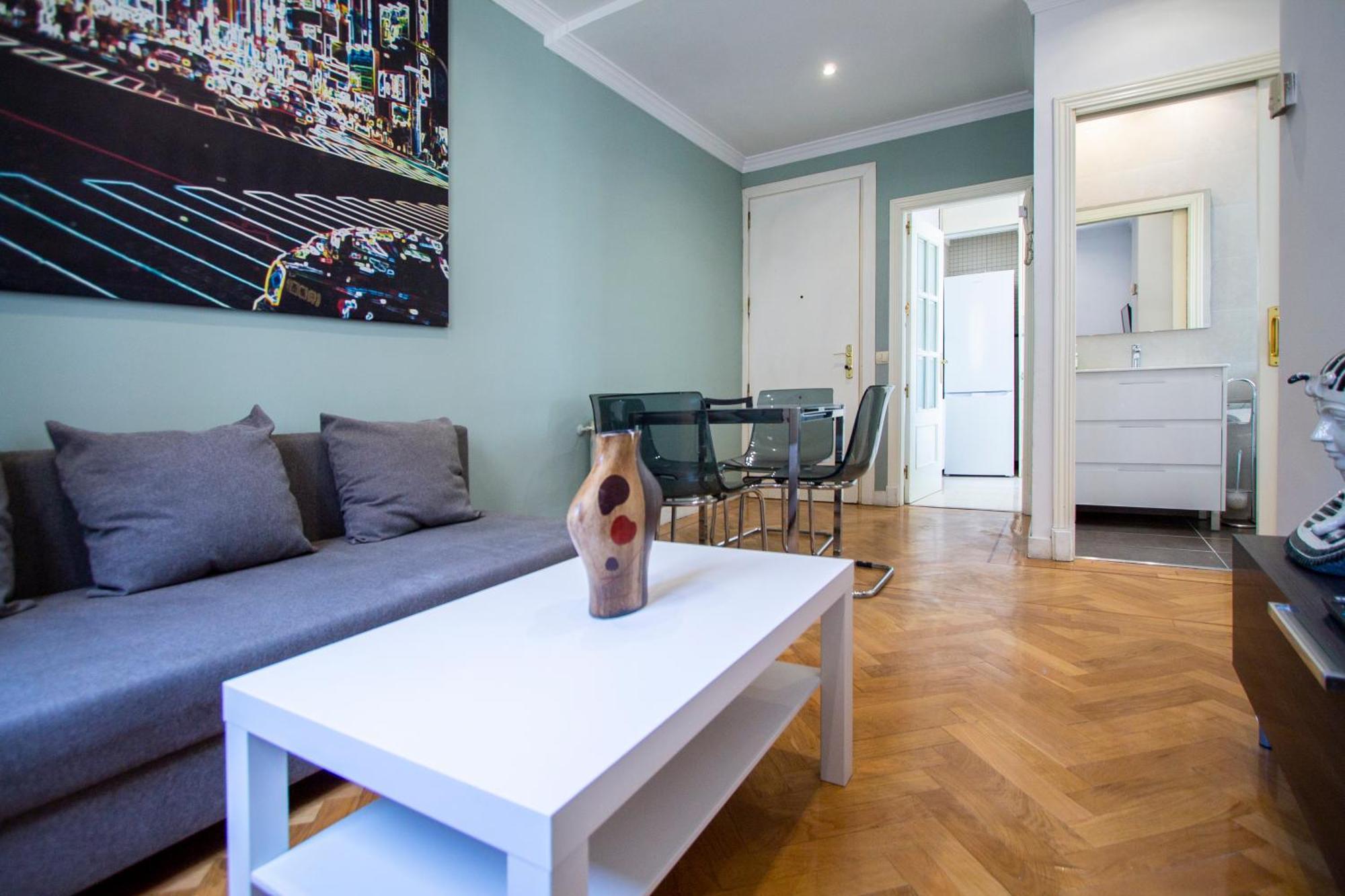 Apartamentos Dali Madrid Buitenkant foto