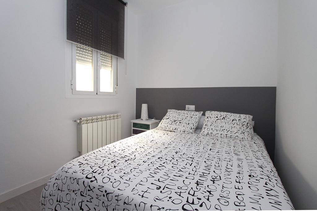 Apartamentos Dali Madrid Kamer foto