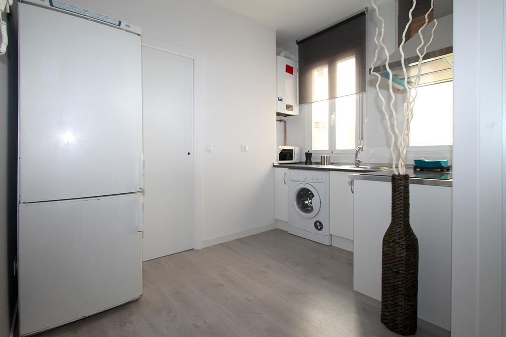 Apartamentos Dali Madrid Kamer foto