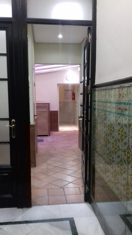 Apartamentos Dali Madrid Buitenkant foto
